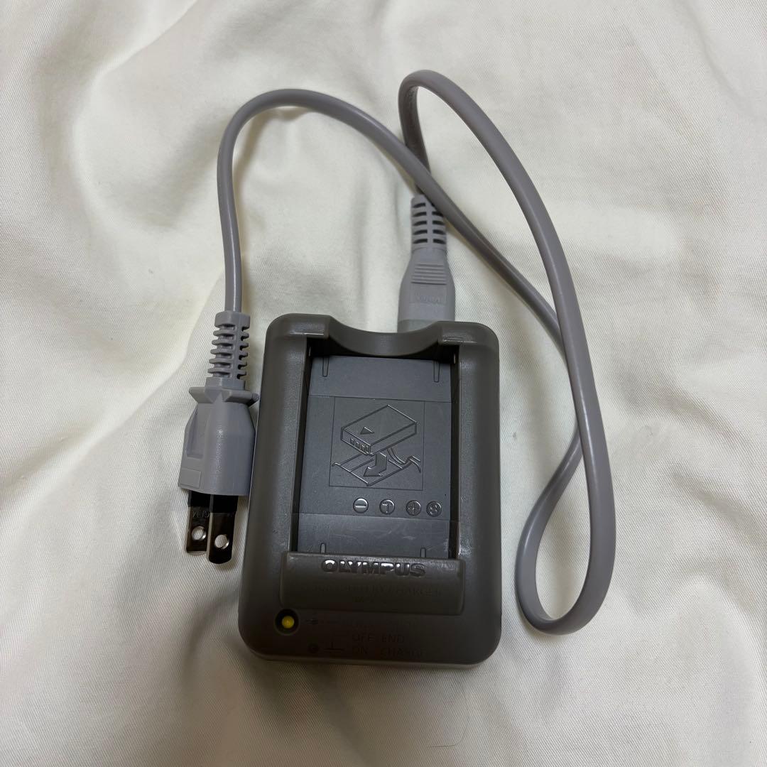 【美品】OLYMPUS PEN E-PL8 ダブルズームキットSDカード32GB