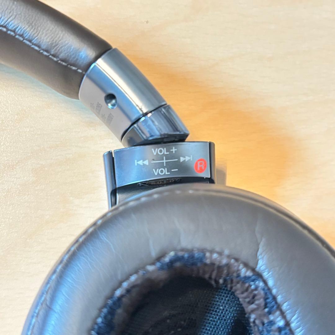 ソニー　ワイヤレスステレオヘッドセット　MDR-1A BT ヘッドホン