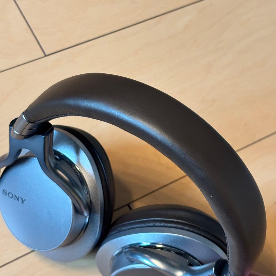 ソニー　ワイヤレスステレオヘッドセット　MDR-1A BT ヘッドホン