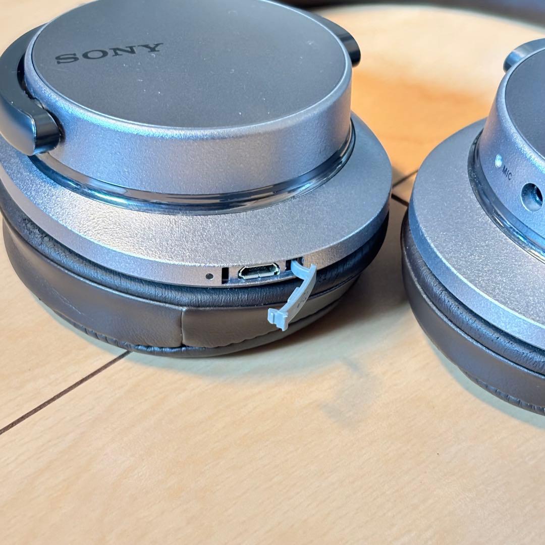 ソニー　ワイヤレスステレオヘッドセット　MDR-1A BT ヘッドホン