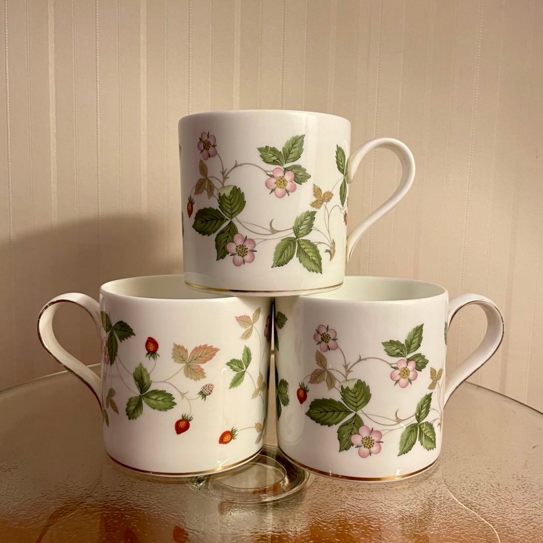 ✨美品✨英国王室御用達 高級食器ブランド  食器3点セット ②