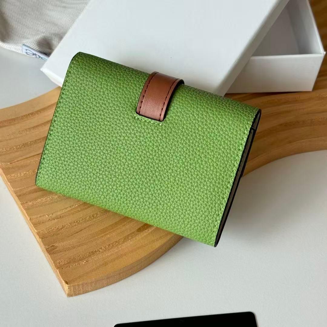 Loewe グリーン 三つ折り財布