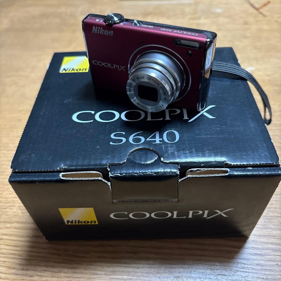 Nikon COOLPIX S640 レッド