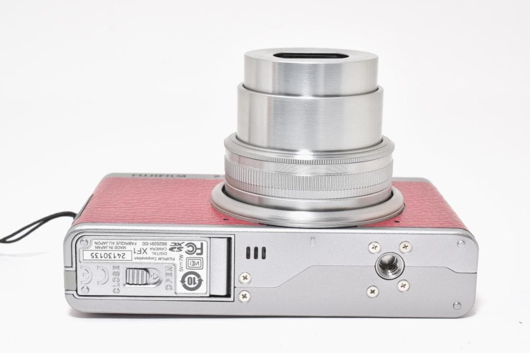 FUJIFILM XF1 Xシステム レッド デジタルカメラ コンデジ