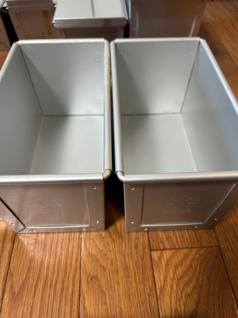 JHBS 中古パン用型セット17点　食パン型，メッシュ型ほか