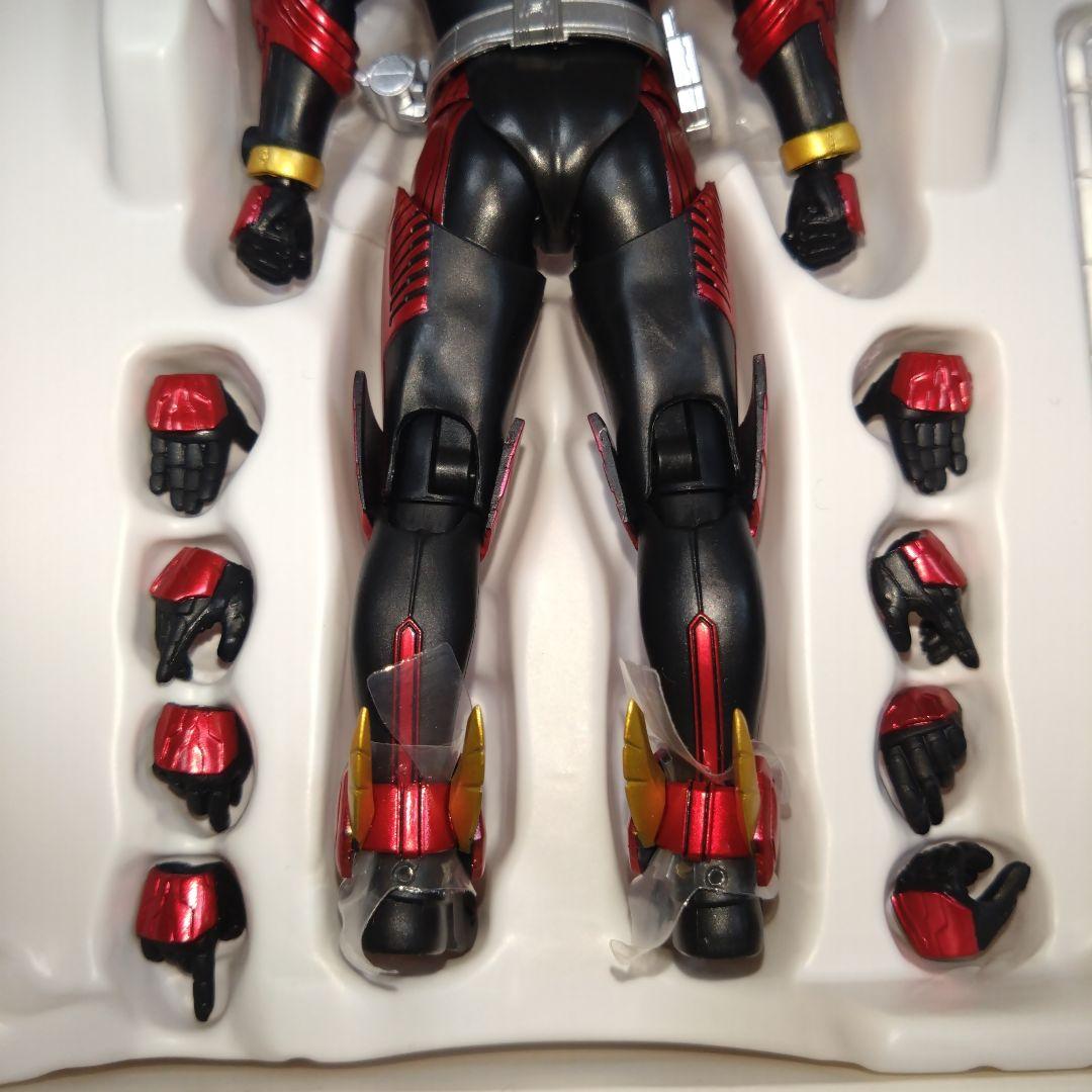 S.H.Figuarts (真骨彫製法) 仮面ライダーオーズ タジャドルコンボ…