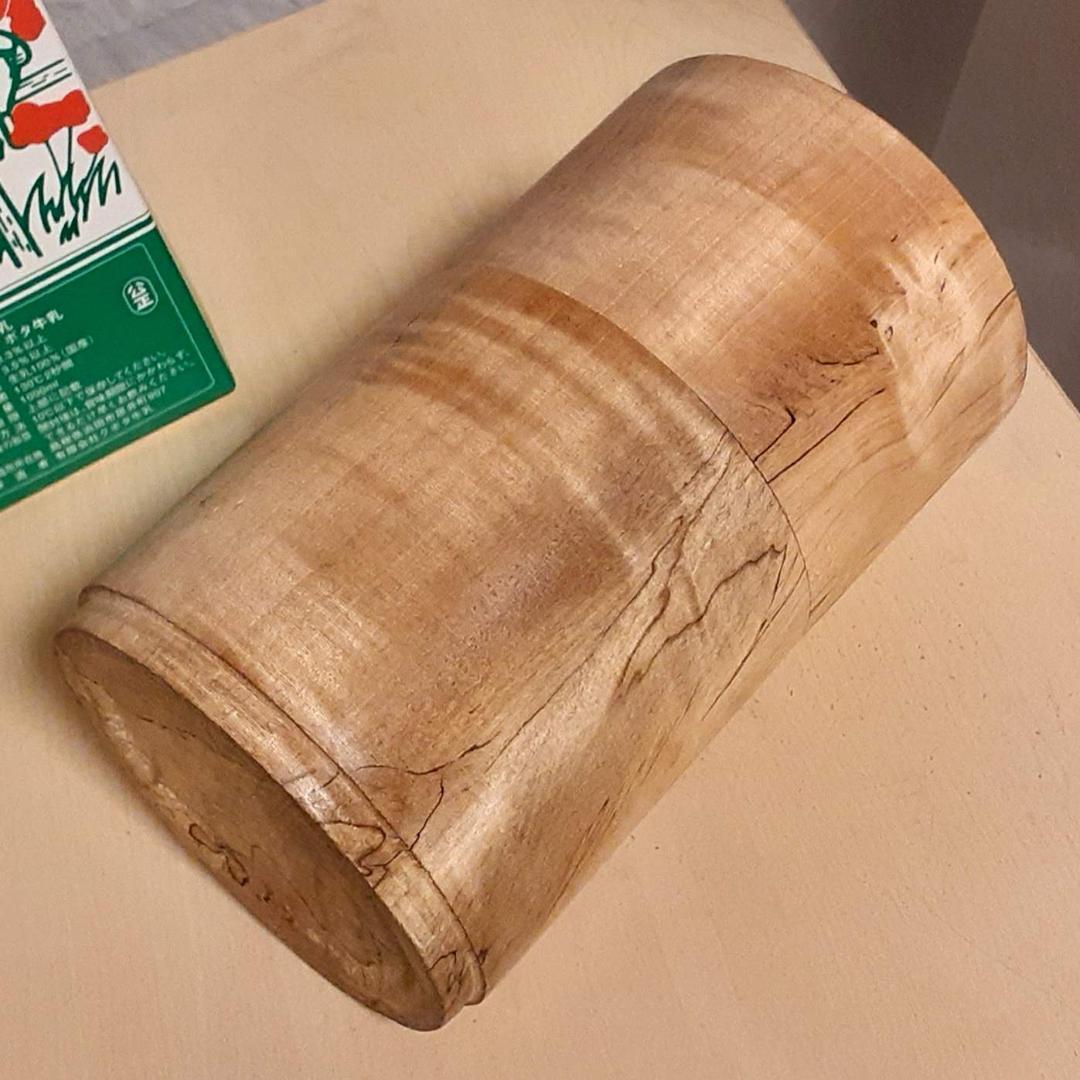 小物入れ 栃(トチ) 幅10.1cm 高17.1cm 円筒形 茶筒型 超銘木