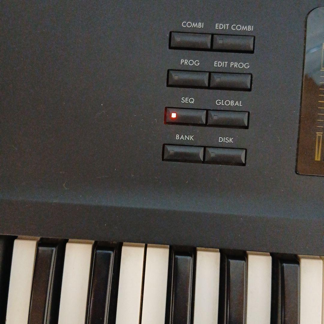 【ジャンク品】KORG 01/WFD シンセサイザー コルグ