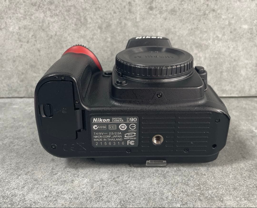 ★完動美品★ Nikon D90 純正バッテリーグリップセット　S数2万以下