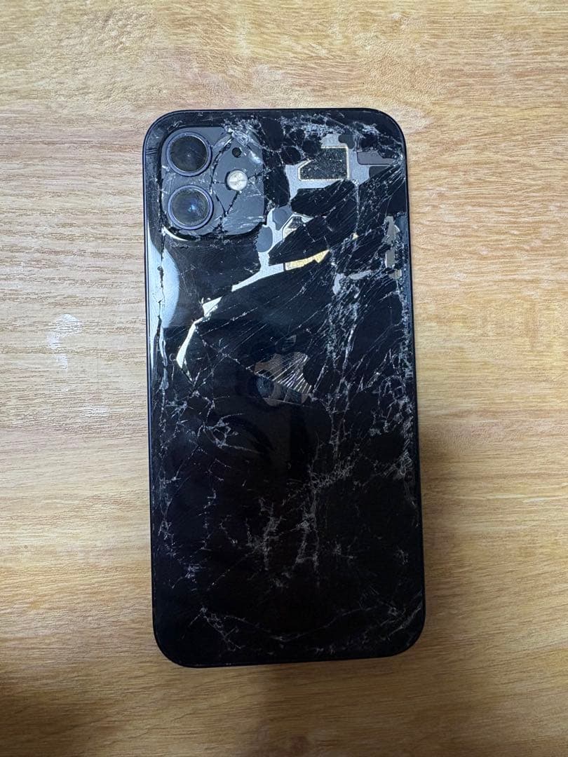 Apple iPhone 12 ブラック 本体　　訳あり