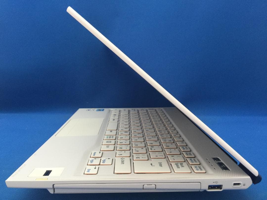 富士通　LIFEBOOK SH54/K 13.3型 軽量コンパクトノートパソコン