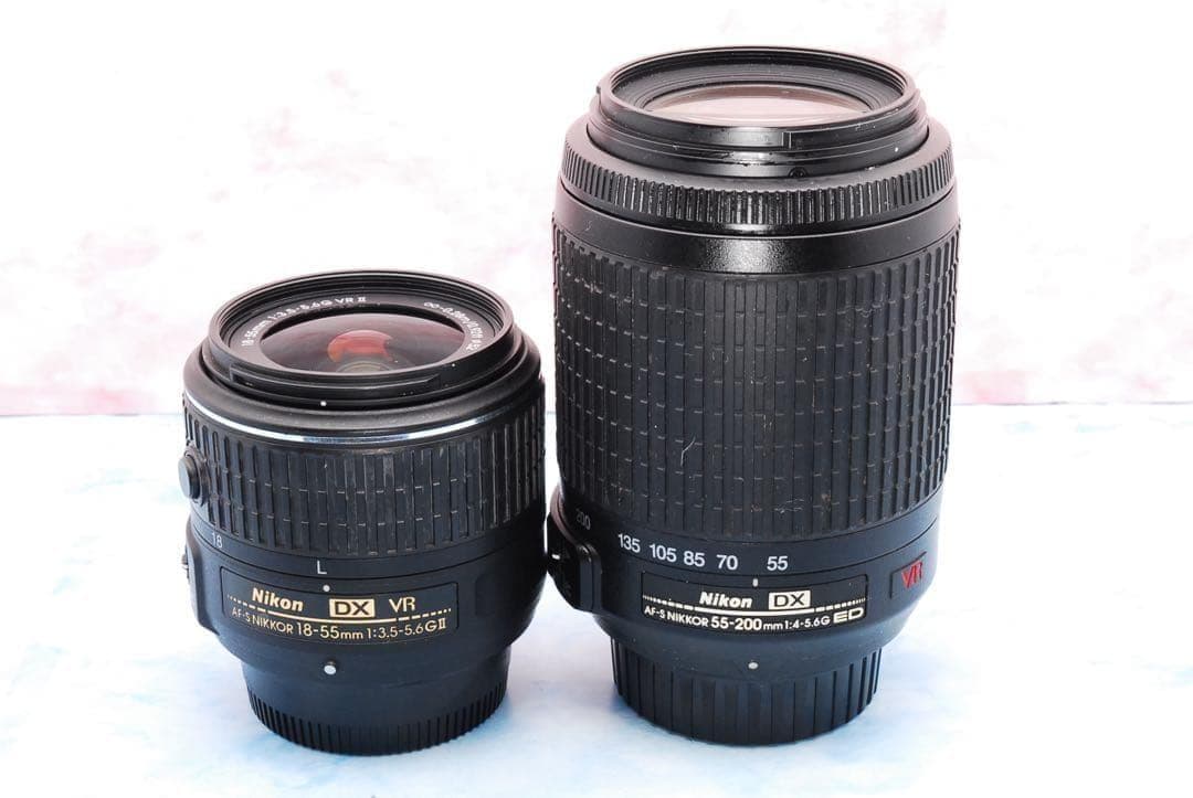 ✨Nikon D5600✨ショット数少✨一眼レフカメラ✨望遠レンズ付Wレンズ