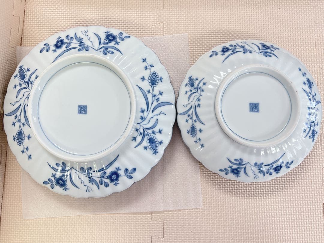 龍峯窯 青と白の花柄波型皿セット