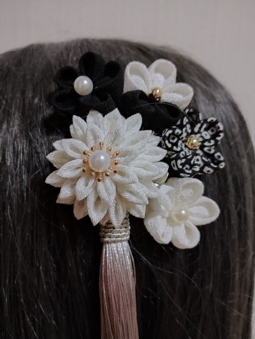 髪飾り　髪飾りブラック　リボン黒　成人式髪飾り　卒業式髪飾り　七五三髪飾り　振袖