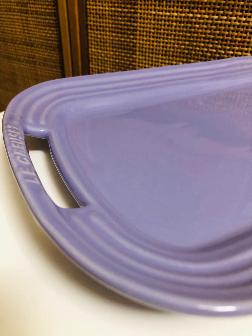 ル・クルーゼ　サービングプラター　パステルパープル