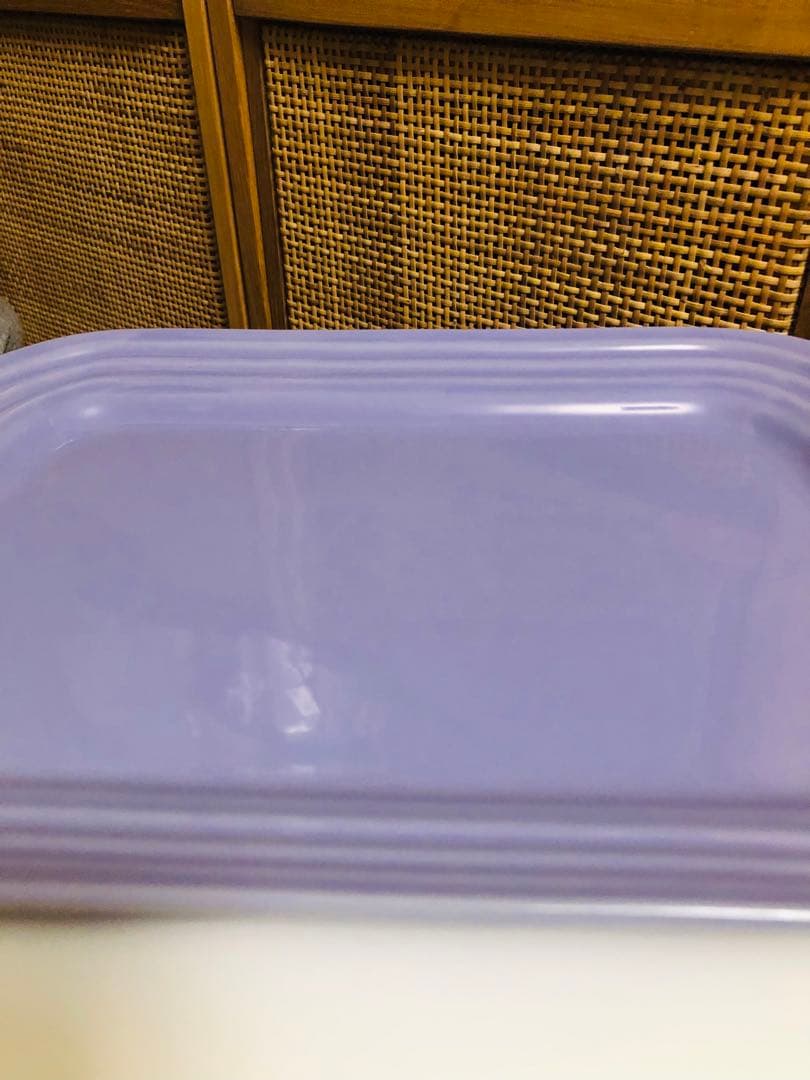 ル・クルーゼ　サービングプラター　パステルパープル