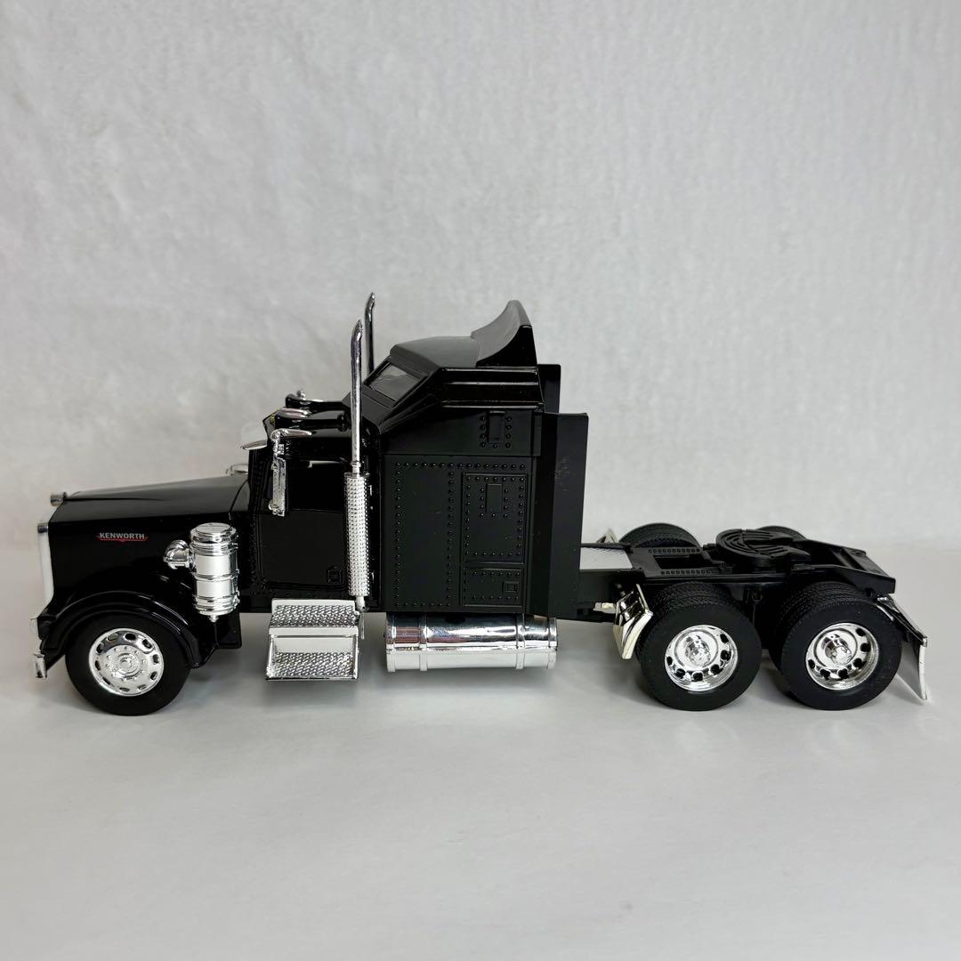 ブラックバイソン NewRay モデル379 トレーラー 1/32