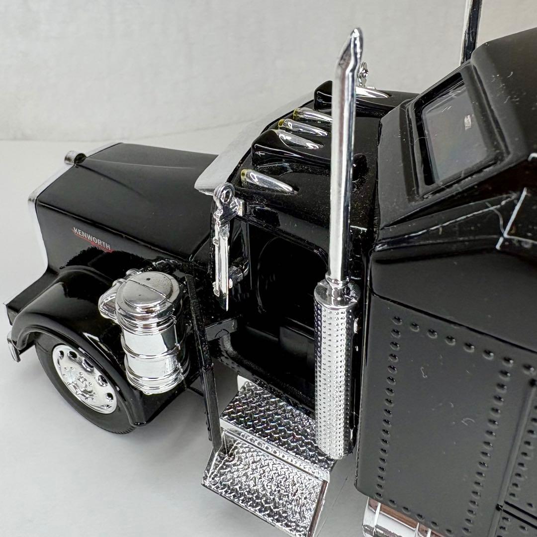 ブラックバイソン NewRay モデル379 トレーラー 1/32