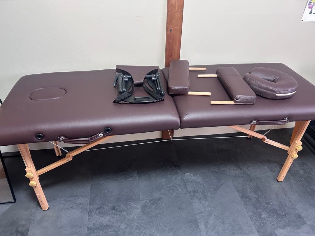 【美品】折りたたみマッサージベッド