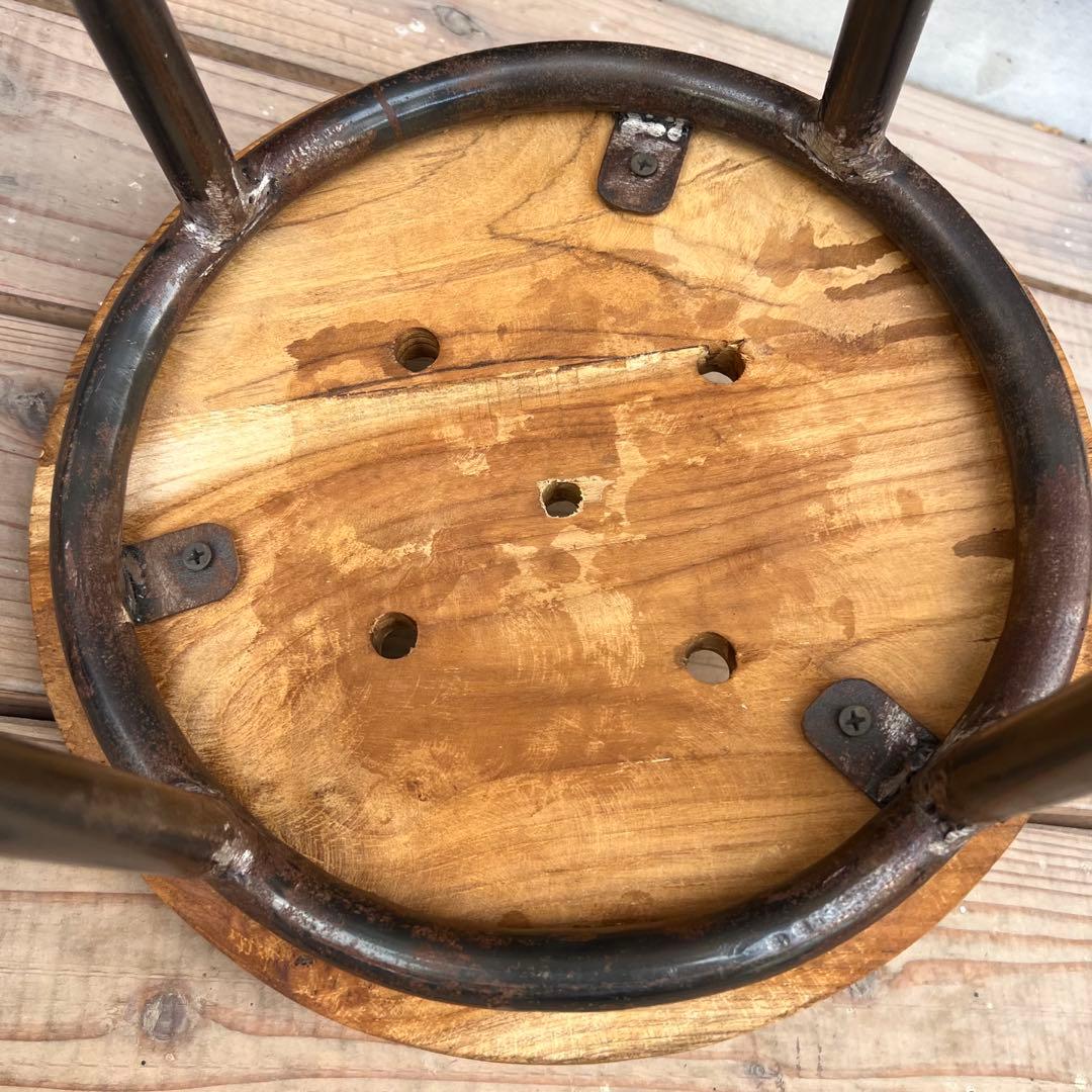 チーク材とアイアンのスツール 無垢材 木製スツール カフェ椅子 ナチュラルウッド