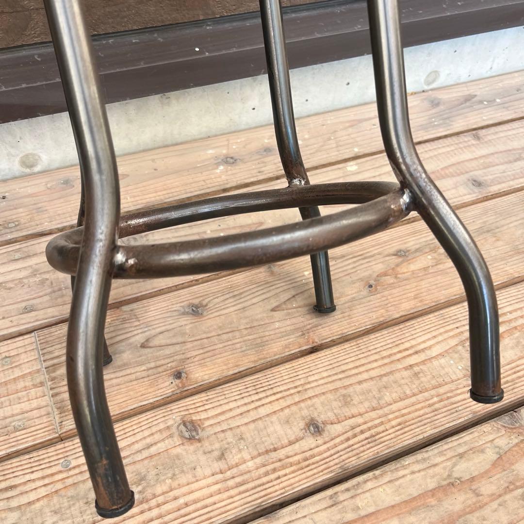 チーク材とアイアンのスツール 無垢材 木製スツール カフェ椅子 ナチュラルウッド