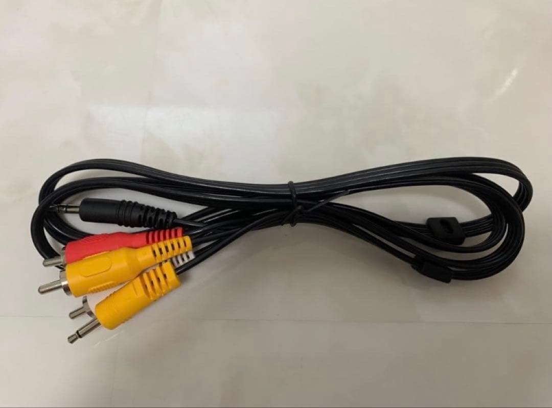 美品動作品 SONY DVP-FX730 ポータブルDVDプレーヤ－ ホワイト