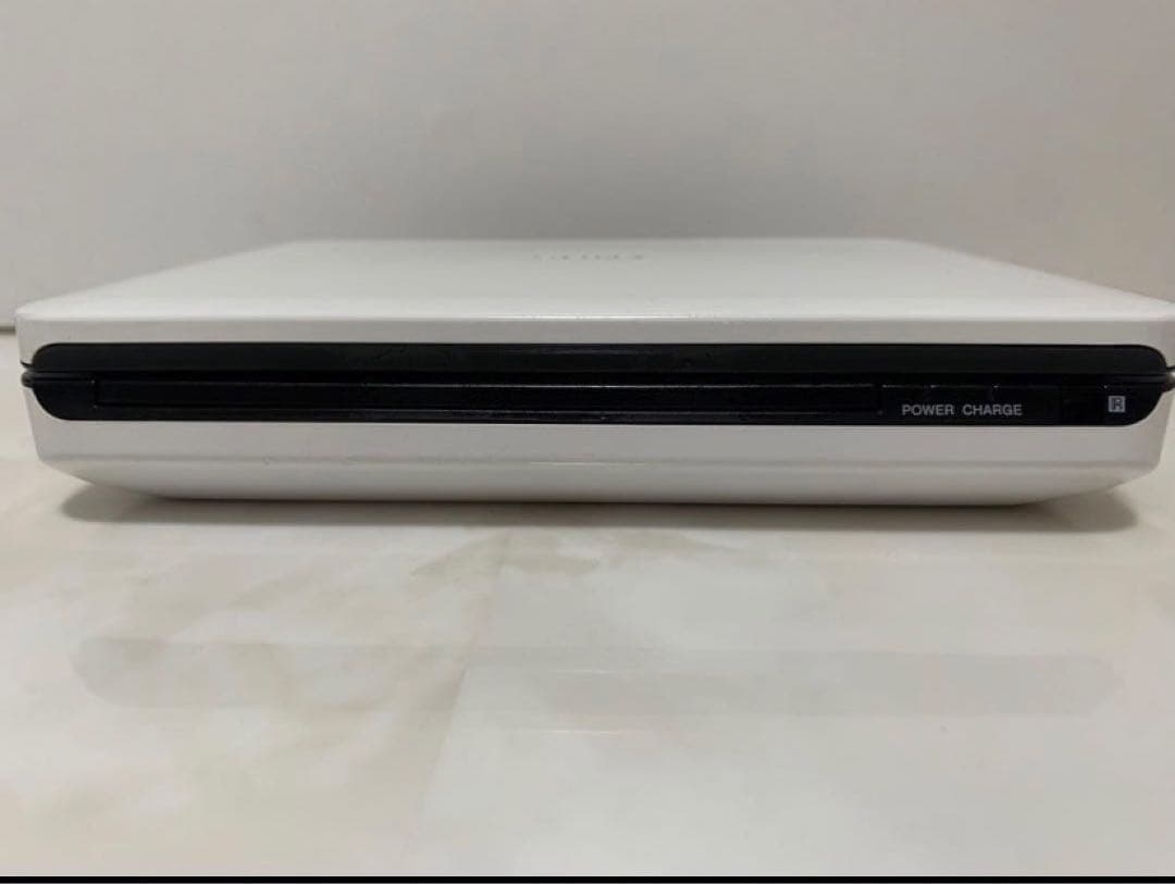 美品動作品 SONY DVP-FX730 ポータブルDVDプレーヤ－ ホワイト
