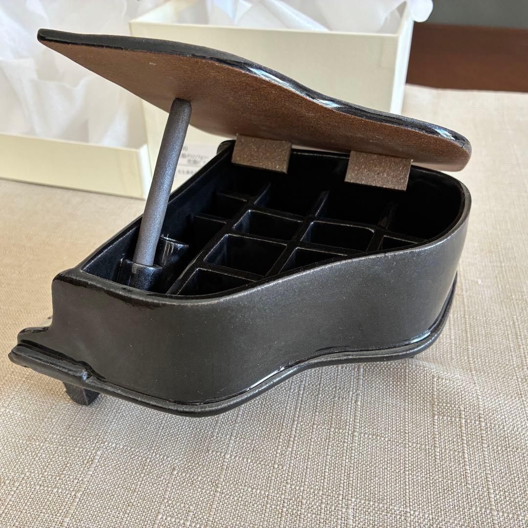 陶製花器　ピアノ《花と楽器のシンフォニー》 未使用品保管品