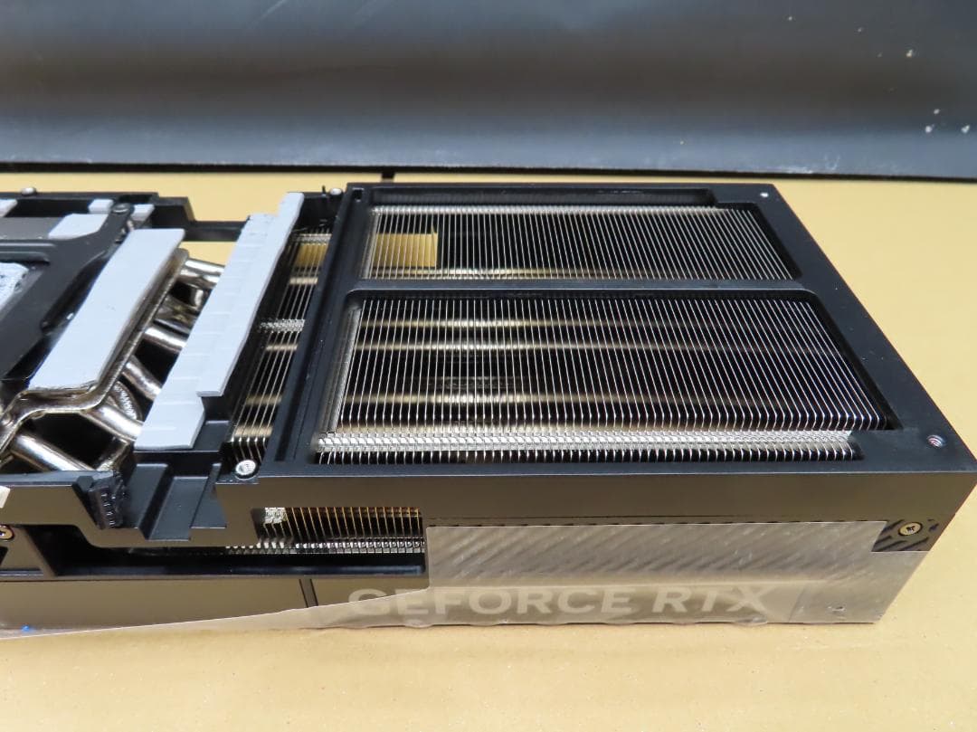 INNO3D N50903-32D7X グラフィック 交換対応用 クーラーファン