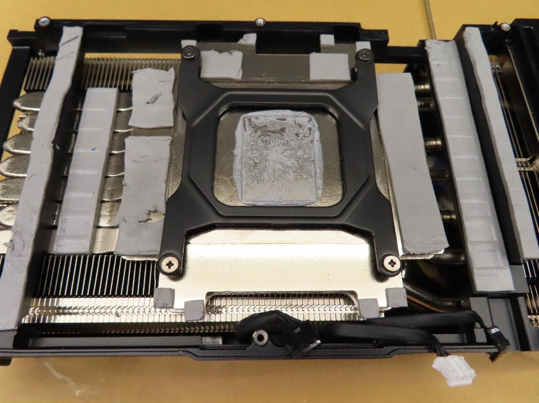 INNO3D N50903-32D7X グラフィック 交換対応用 クーラーファン