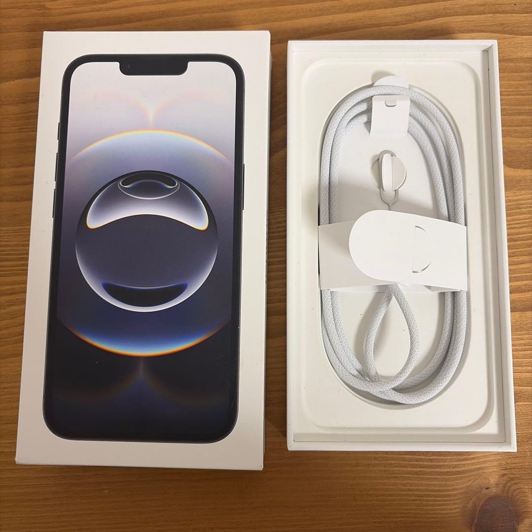 Apple iPhone 16e 128GB ブラック