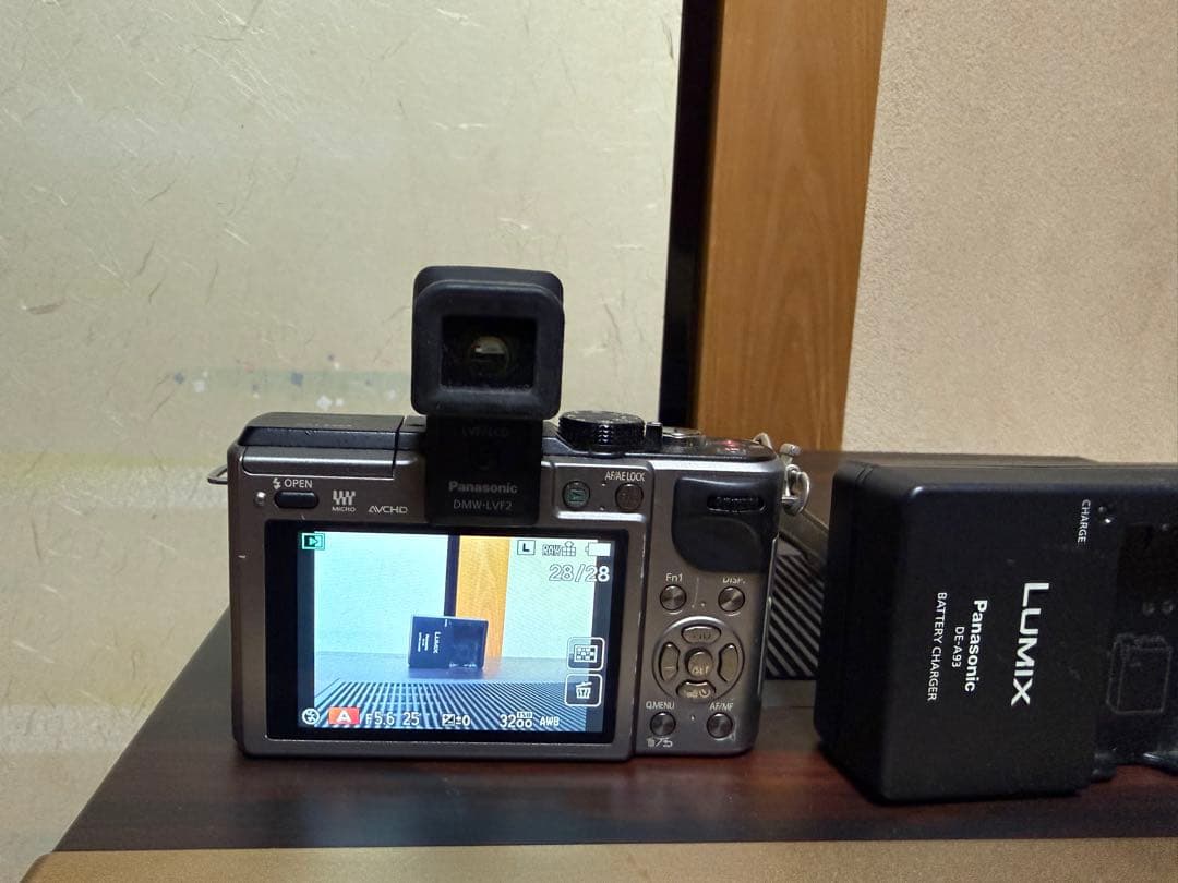 Panasonic LUMIX DMC-GX1 レンズ付き