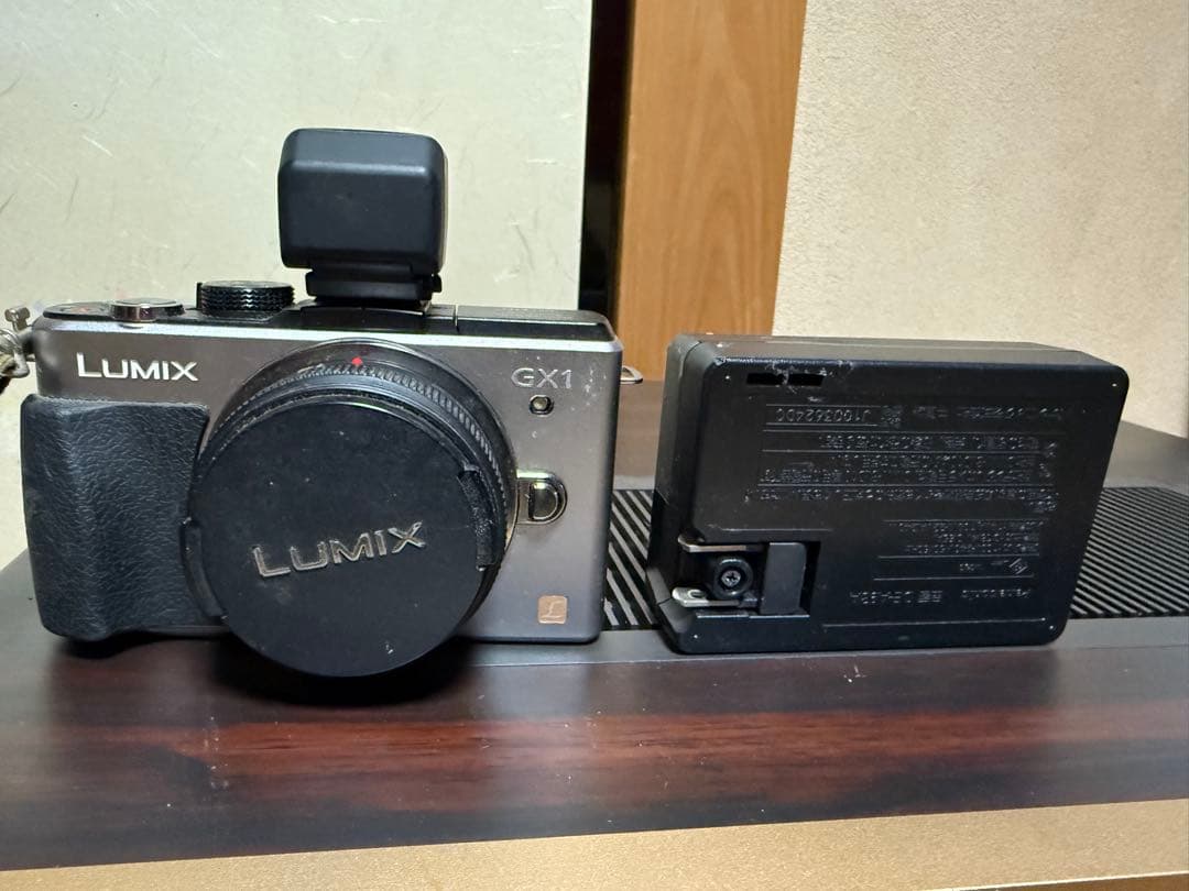 Panasonic LUMIX DMC-GX1 レンズ付き