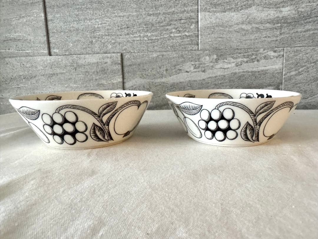 ARABIA Paratiisi フルーツ柄 ボウル 2個セット