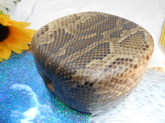 H3現品販売(送料無料)15.980円　沖縄三線専用　蛇皮強化チーガ