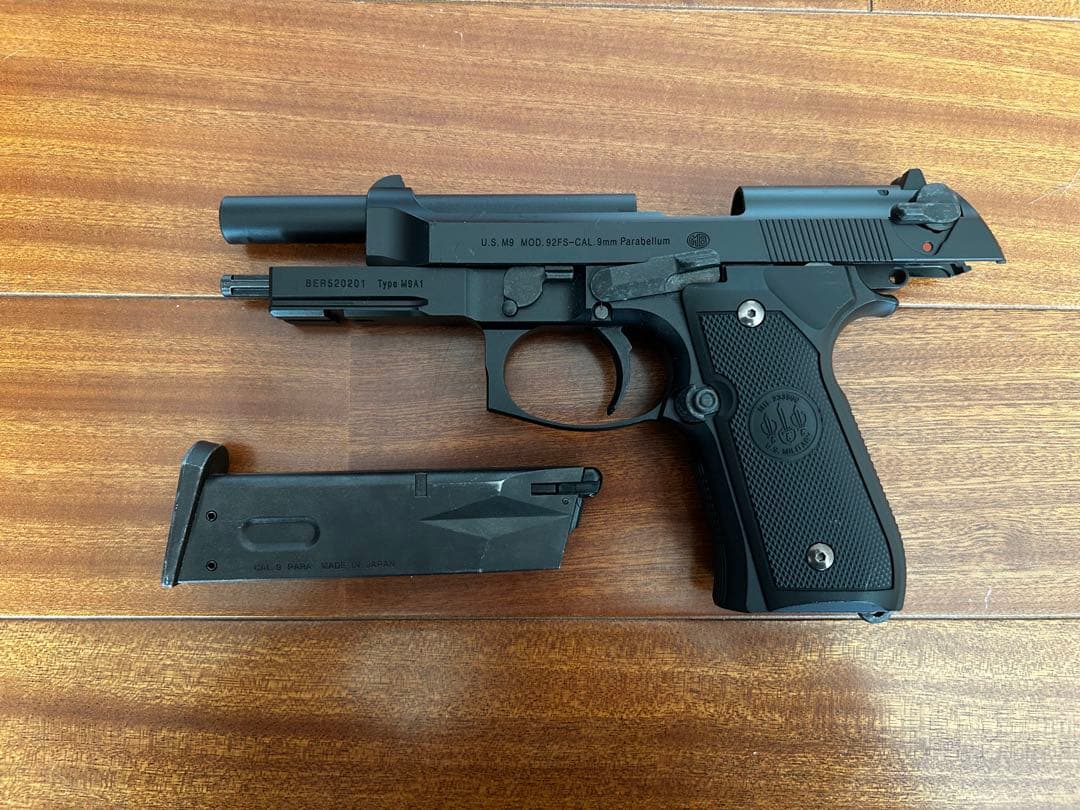 【東京マルイ】M9A1 ガスブローバックハンドガン（ガス付・動作確認済）