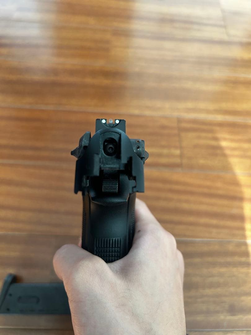 【東京マルイ】M9A1 ガスブローバックハンドガン（ガス付・動作確認済）