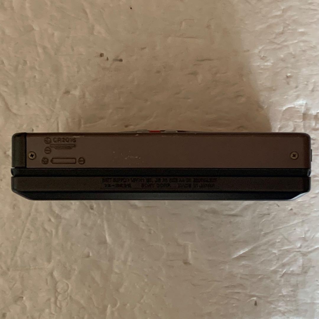 ジャンク ソニー WM-GX822 ウォークマン 壊れています