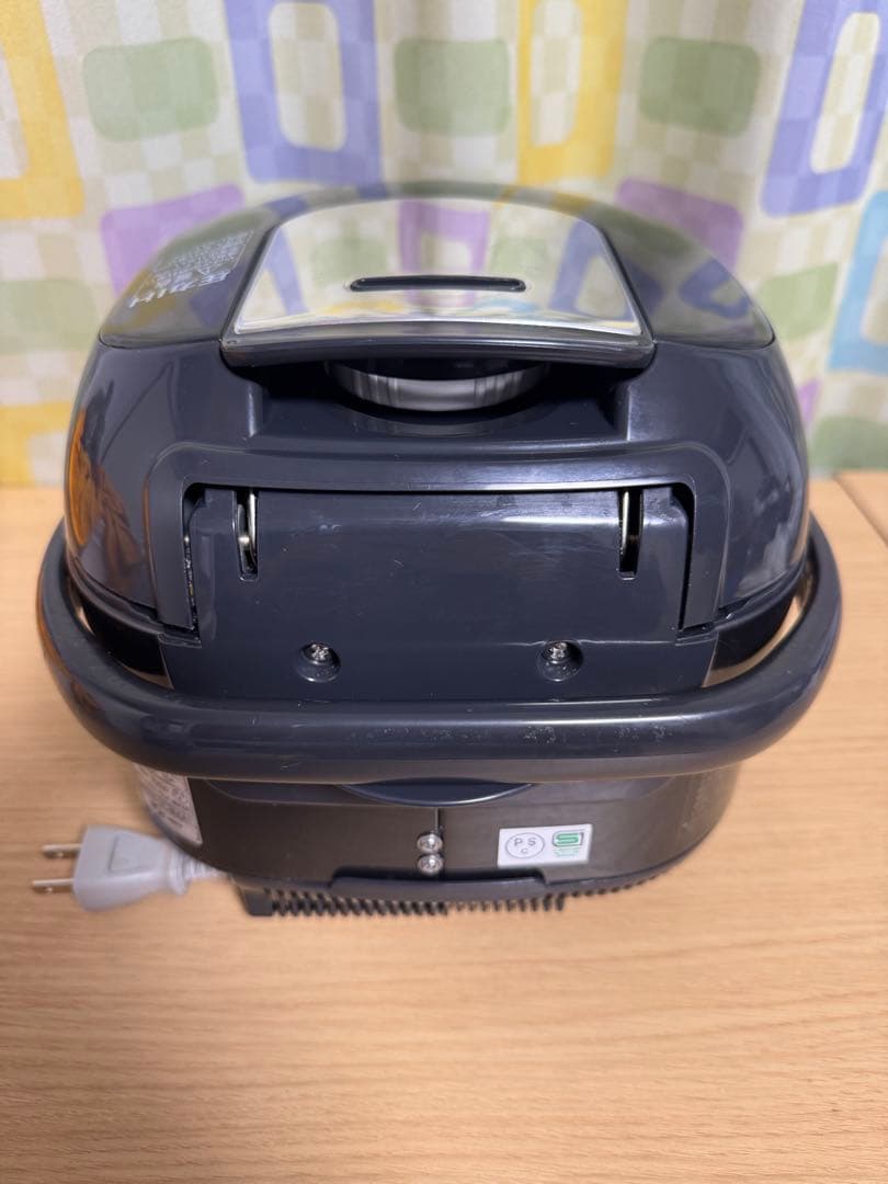 象印 炊飯器 保温機能付き　NP-RN05 3号炊き　圧力　ブラック