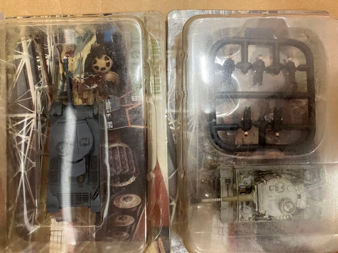 ワールドタンクミュージアム　シリーズ　戦車モデル 迷彩色 １６個セット