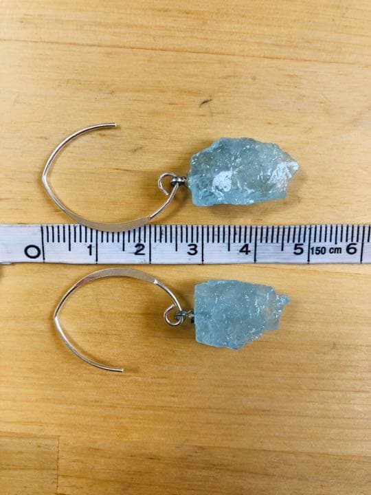 37★新品未使用！大きなアクアマリンの一粒ドロップピアス