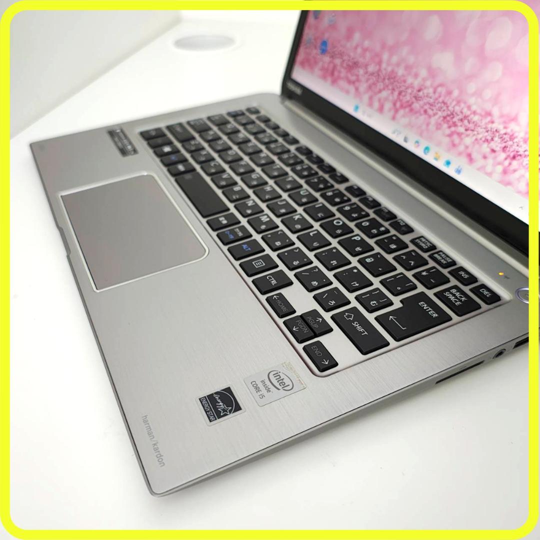 薄型軽量　SSD⭐️windows11　ノートパソコン　office　828