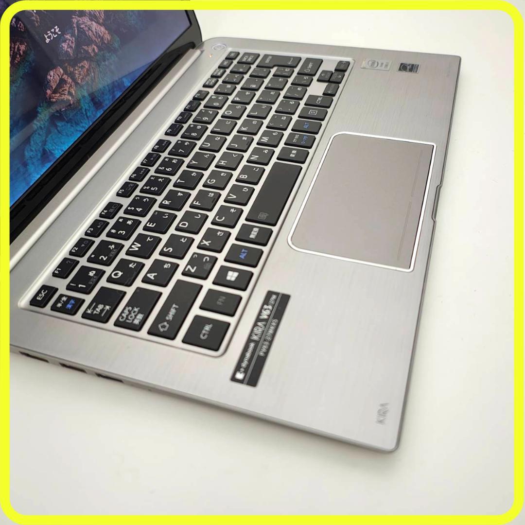 薄型軽量　SSD⭐️windows11　ノートパソコン　office　828