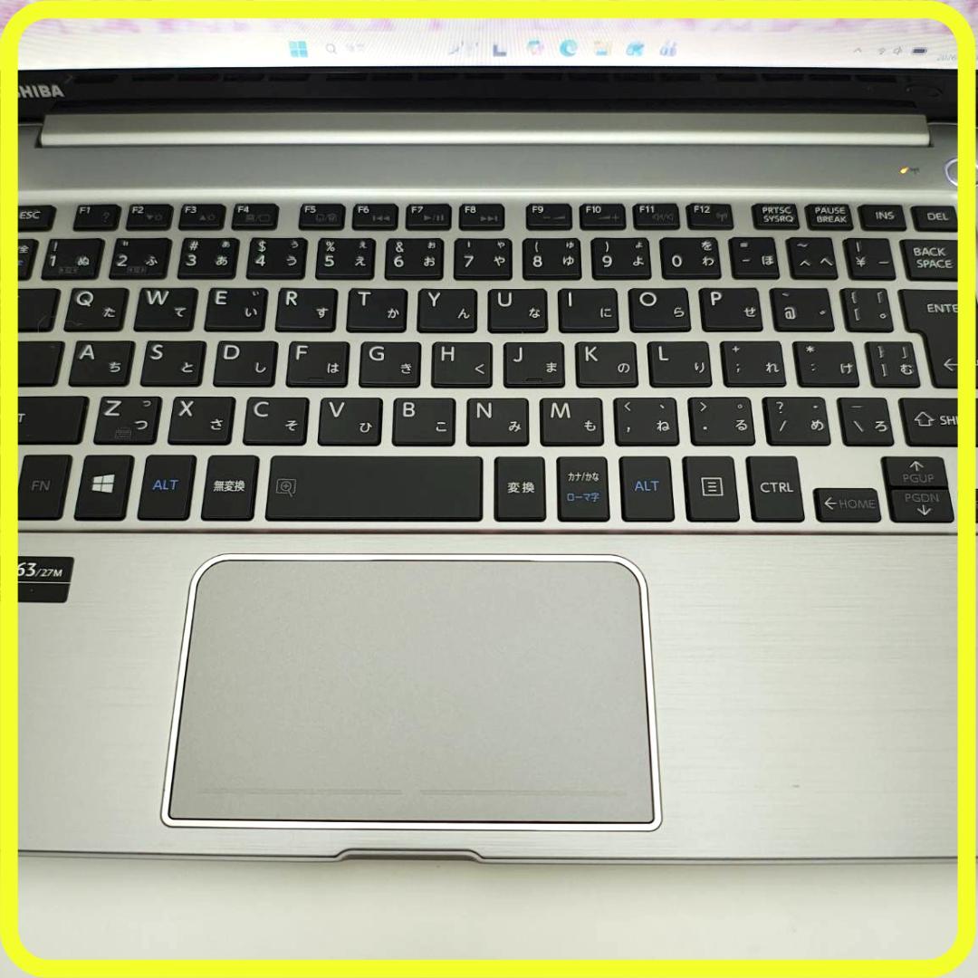 薄型軽量　SSD⭐️windows11　ノートパソコン　office　828