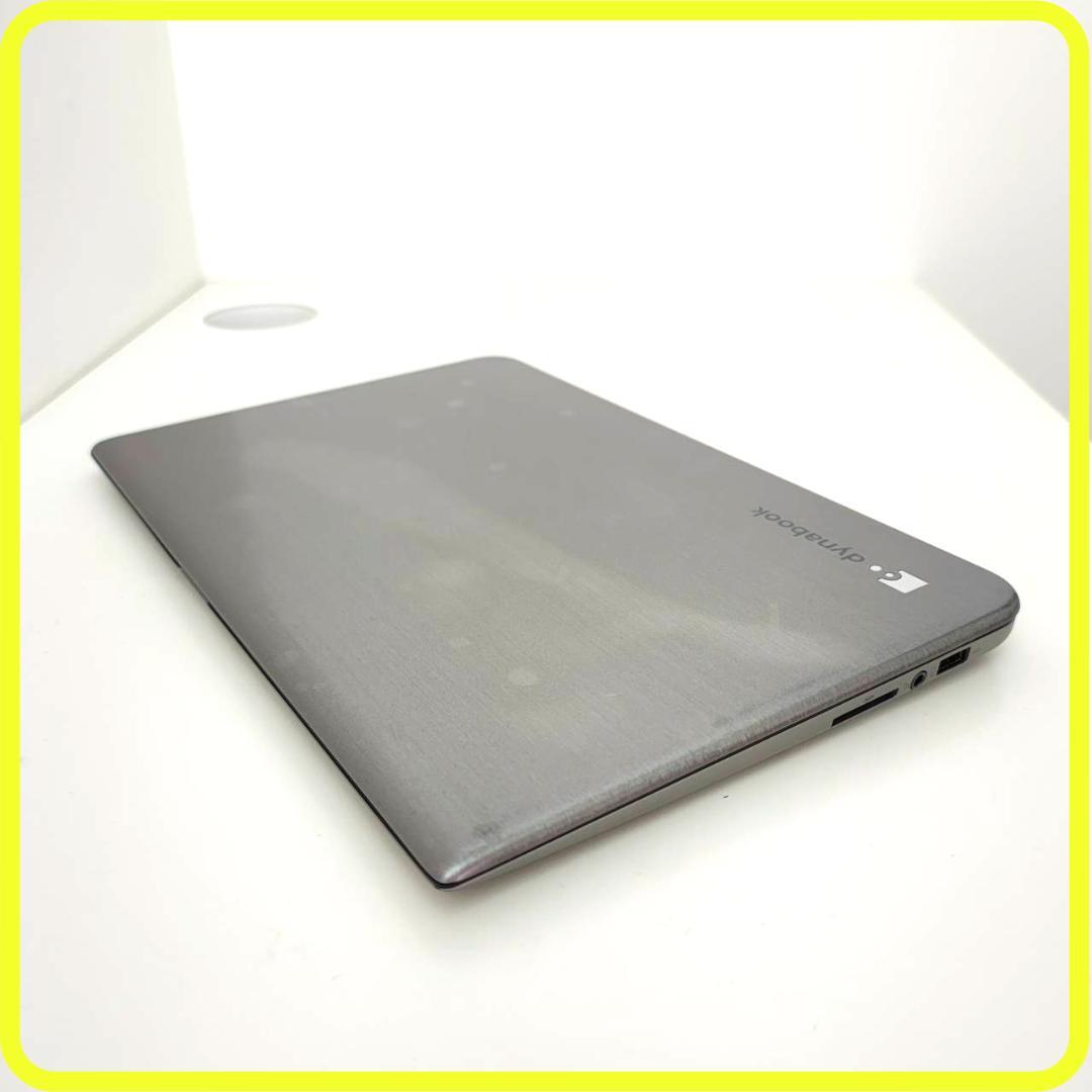 薄型軽量　SSD⭐️windows11　ノートパソコン　office　828