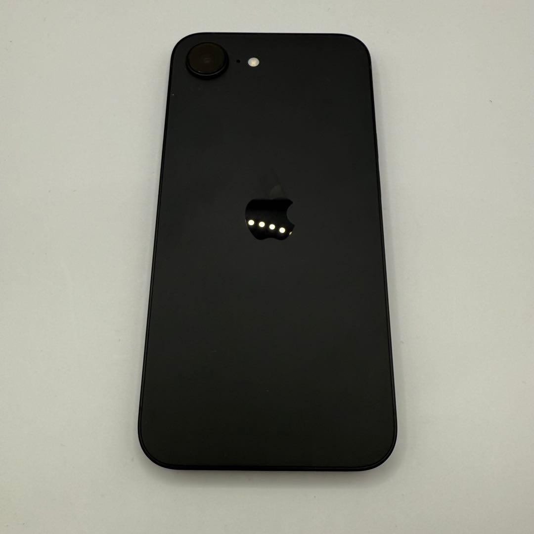 美品　Apple iPhone16e ブラック 128GB SIMフリー