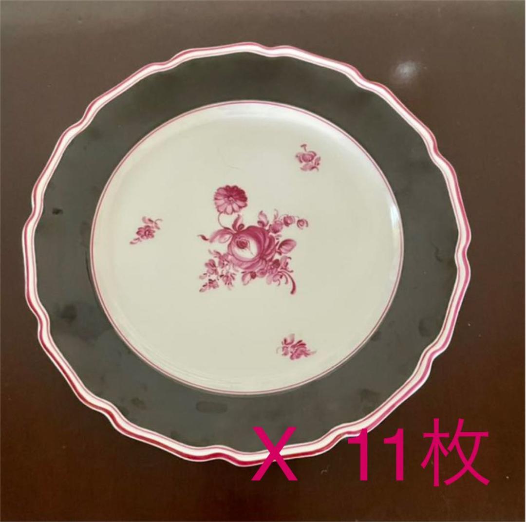 ニンフェンブルグ　黒地ビュスカラー花絵のティーセット42点