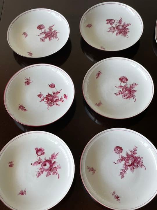 ニンフェンブルグ　黒地ビュスカラー花絵のティーセット42点