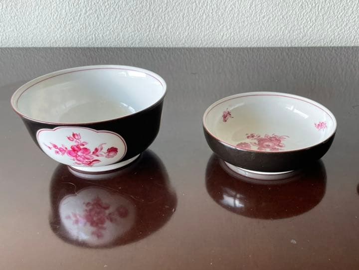 ニンフェンブルグ　黒地ビュスカラー花絵のティーセット42点