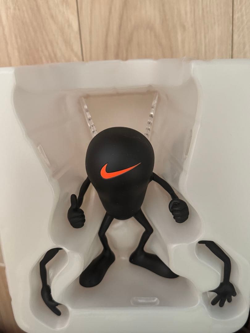 NIKE keynuts フィギュア　メディコムトイ